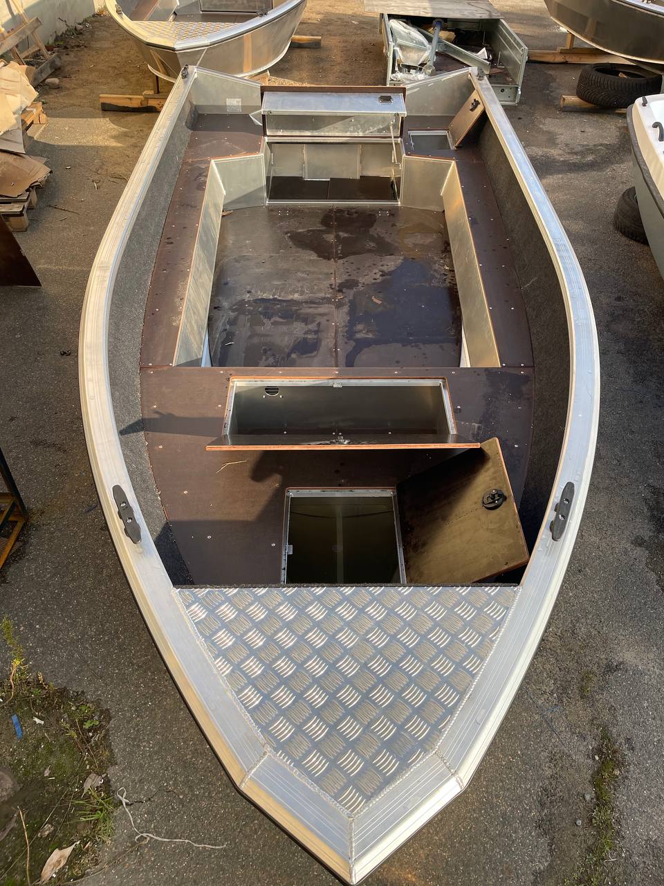 Алюминиевая лодка Windboat 4.2 Evo (высота транца S)