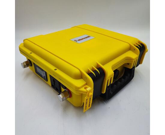 Аккумулятор BatteryCraft Lifepo4 12V 63Ah BMS 100 A cо встроенным Инвертором 300в c Bluetooth (желтый корпус), фото , изображение 2