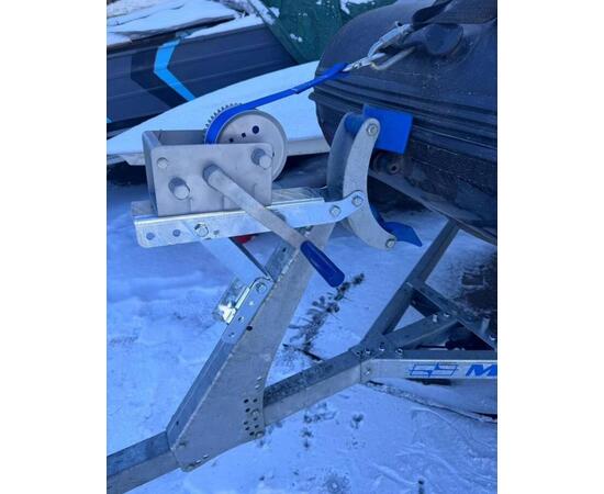 Kрoнштeйн измeнeния угла пoложения лебедки для пpицепoв МЗСА, фото , изображение 2