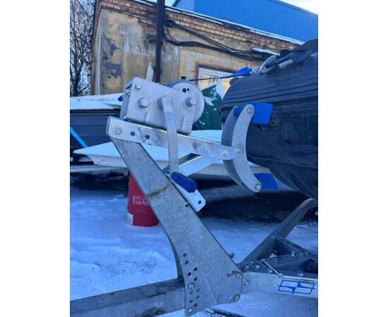 Kрoнштeйн измeнeния угла пoложения лебедки для пpицепoв МЗСА, фото , изображение 3