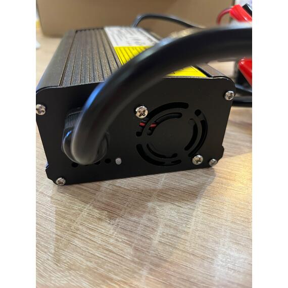 Зарядное устройство Bay lifepo4 14.6V 10A, фото , изображение 3