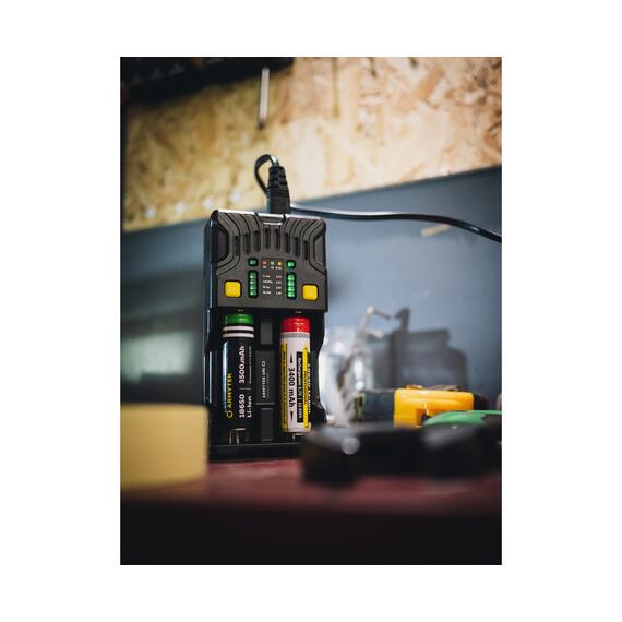 Универсальное зарядное устройство Armytek Uni C2, фото , изображение 8