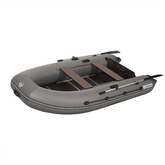 Лодка моторная килевая Лоцман 300 ЖС серый/темно-серый, Цвет: серый/тёмно-серый, Материал: Армированный ПВХ, Kоличество гермоотсеков: 3, Крепление сиденья: ликтрос-ликпаз, Вес лодки: 19, Фиксатор канистры бензина: Да, Высота кокпита (см): 31, Усиление баллона под стрингер: Да, Усиление дна по килю: ПВХ профиль 60 мм., Усиление дна по баллонам: ПВХ профиль 60 мм., Сливной клапан: Да, Транец жесткий. Толщина: 18, Транец жесткий. Высота: 390, Ручка шкипера: Да, Вид пайола: жесткая слань, фото 