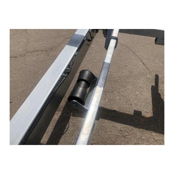 Прицеп лодочный одноосный ЛАВ 81015 (ложементы, съемный фартук) Вектор, фото , изображение 9